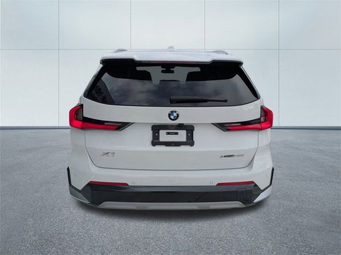 Certified 2024 BMW X1 xDrive28i w/ Convenience Package image 4