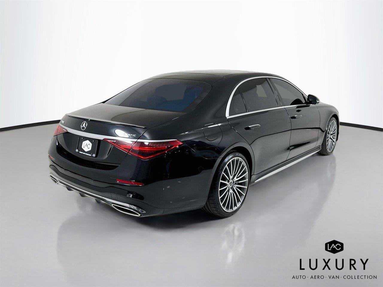 Used 2023 Mercedes-Benz S 500 4MATIC image 5