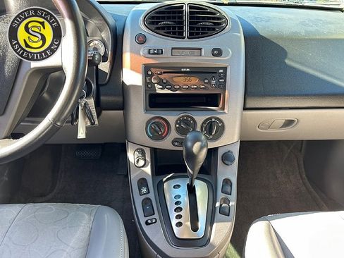 Used 2005 Saturn Vue AWD V6 image 25