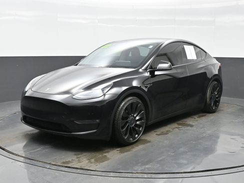Used 2022 Tesla Model Y Performance image 2