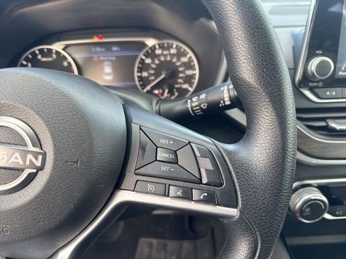 Used 2024 Nissan Altima 2.5 SV image 13