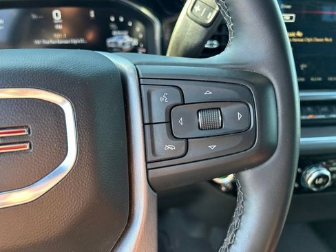 Used 2025 GMC Sierra 1500 SLT AWD/4WD image 22