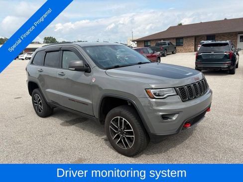 Used 2019 Jeep Grand Cherokee Trailhawk w/ Trailhawk Luxury Group AWD/4WD image 9