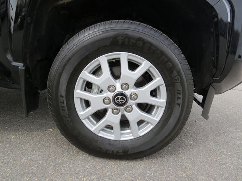 Used 2024 Toyota Tacoma SR5 image 11