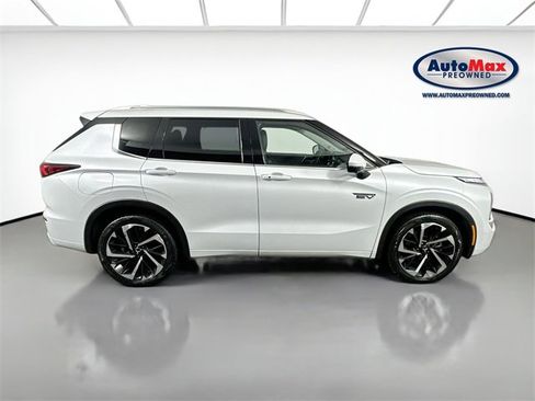 Used 2023 Mitsubishi Outlander SEL image 10