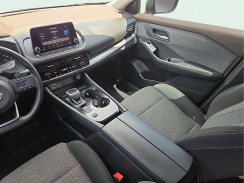 Used 2022 Nissan Rogue SV FWD image 12