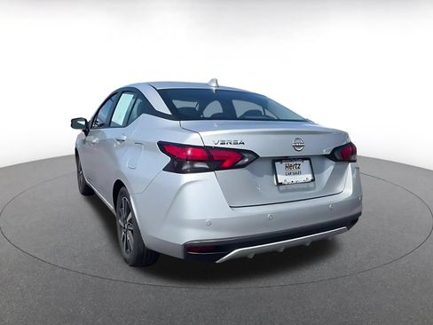 Used 2025 Nissan Versa SV FWD image 10