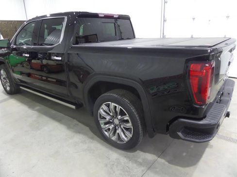 Used 2022 GMC Sierra 1500 Denali w/ Denali Premium Package image 6