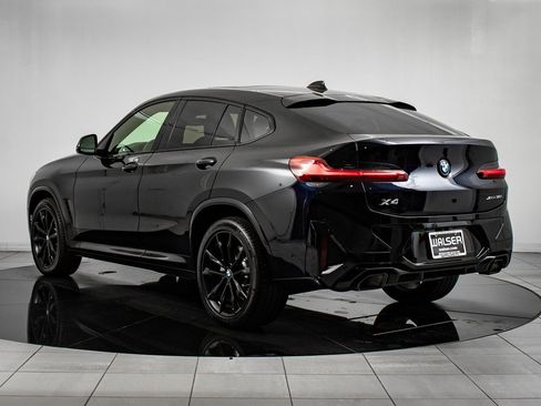 Certified 2025 BMW X4 xDrive30i w/ M Sport Package image 11