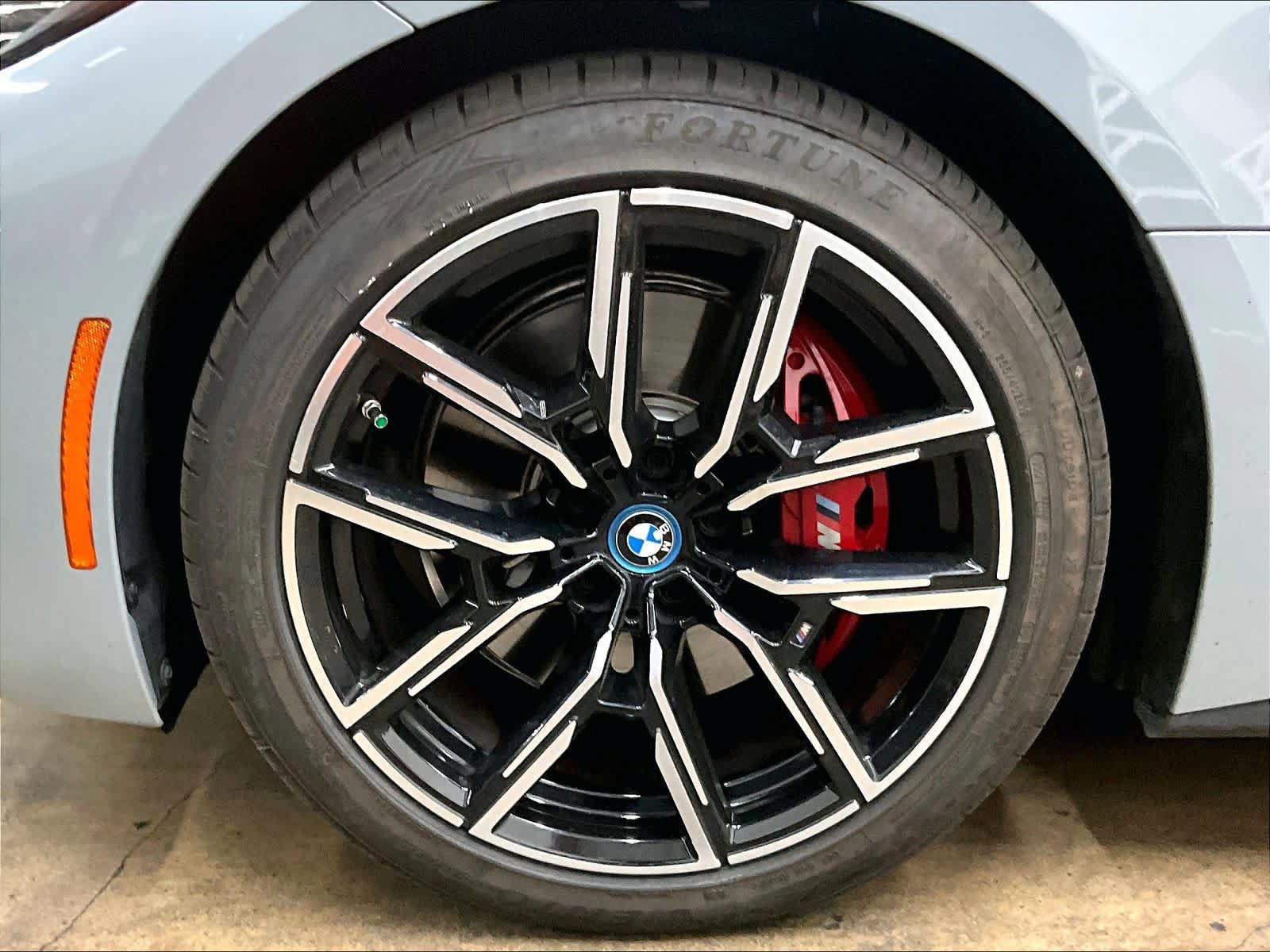 Used 2023 BMW i4 eDrive40 w/ M Sport Package RWD image 11