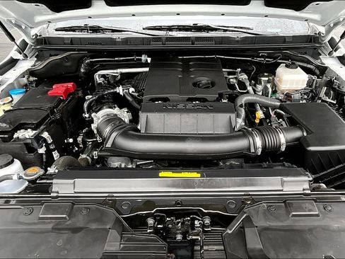 Used 2024 Nissan Frontier SL w/ Technology Package image 30