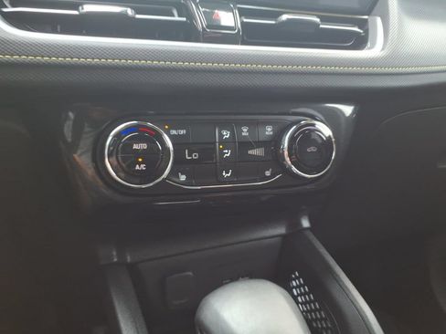 Used 2024 Chevrolet TrailBlazer ACTIV w/ Convenience Package AWD/4WD image 19