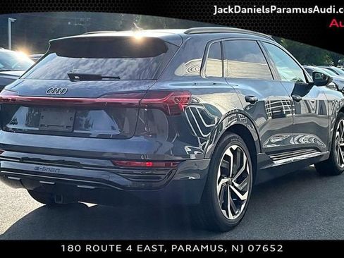 Used 2024 Audi Q8 e-tron Prestige w/ Prestige Package AWD/4WD image 2