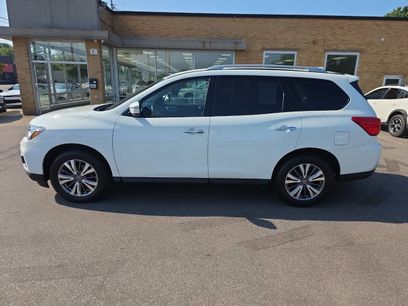 Used 2020 Nissan Pathfinder SV