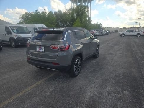 Used 2023 Jeep Compass Limited AWD/4WD image 12