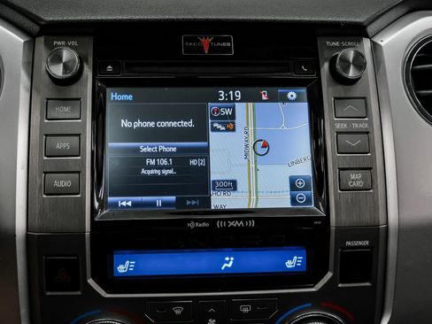 Used 2017 Toyota Tundra Limited image 29