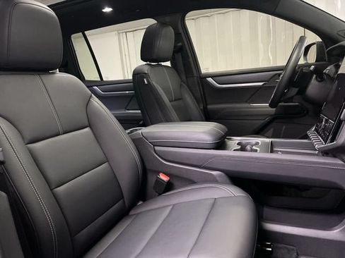 Certified 2024 GMC Acadia Elevation w/ Black Edition FWD image 57