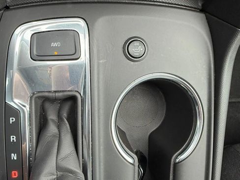 Used 2023 Chevrolet Equinox LT image 28