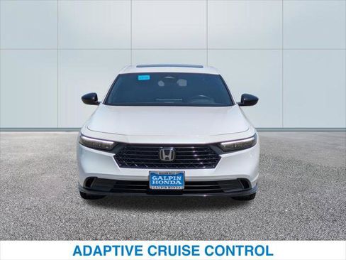 Used 2023 Honda Accord Sport image 3