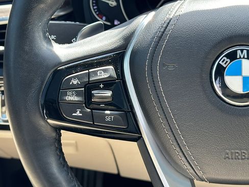 Used 2018 BMW 530e RWD image 29