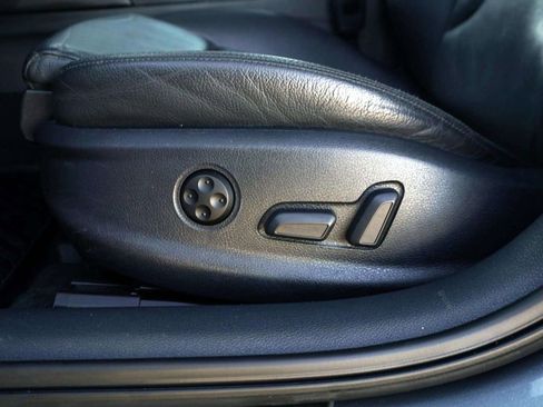 Used 2017 Audi A3 e-tron Premium Plus w/ Technology Package image 16