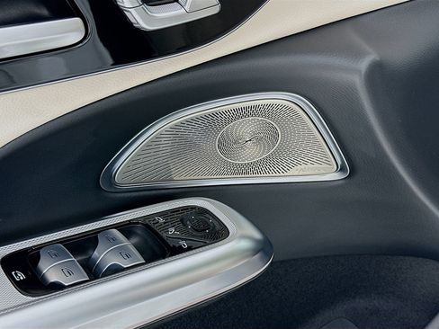 Used 2025 Mercedes-Benz E 350 Sedan image 20