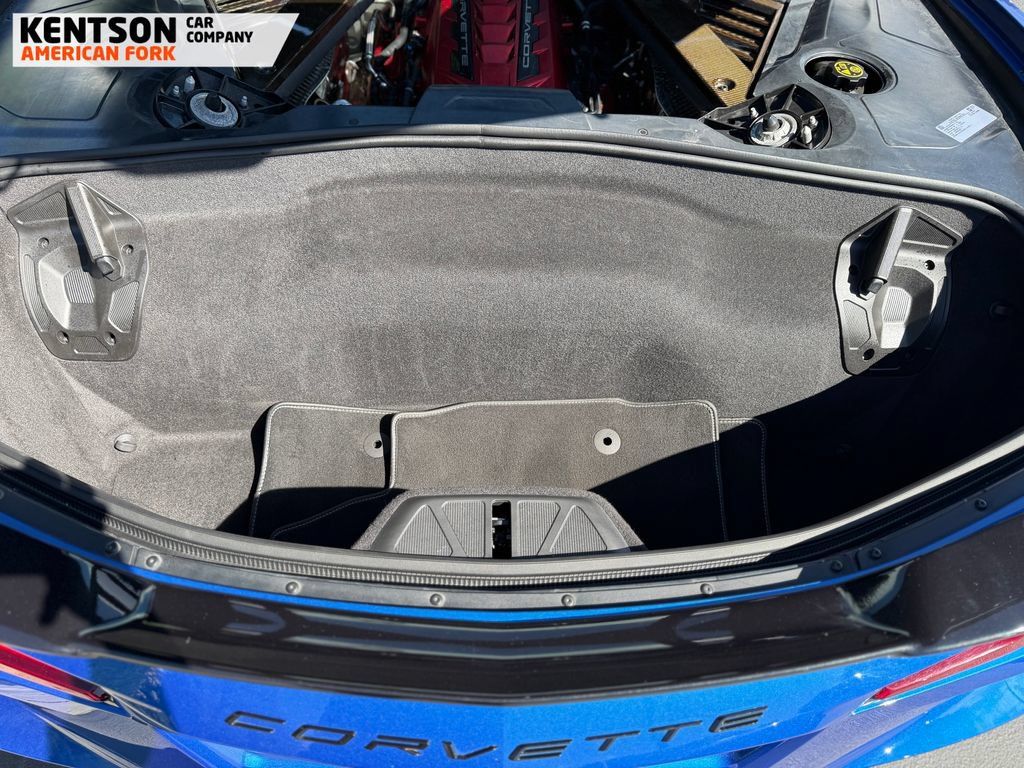 Used 2020 Chevrolet Corvette Stingray Premium Cpe w/ 3LT Preferred Equipment Group RWD image 33