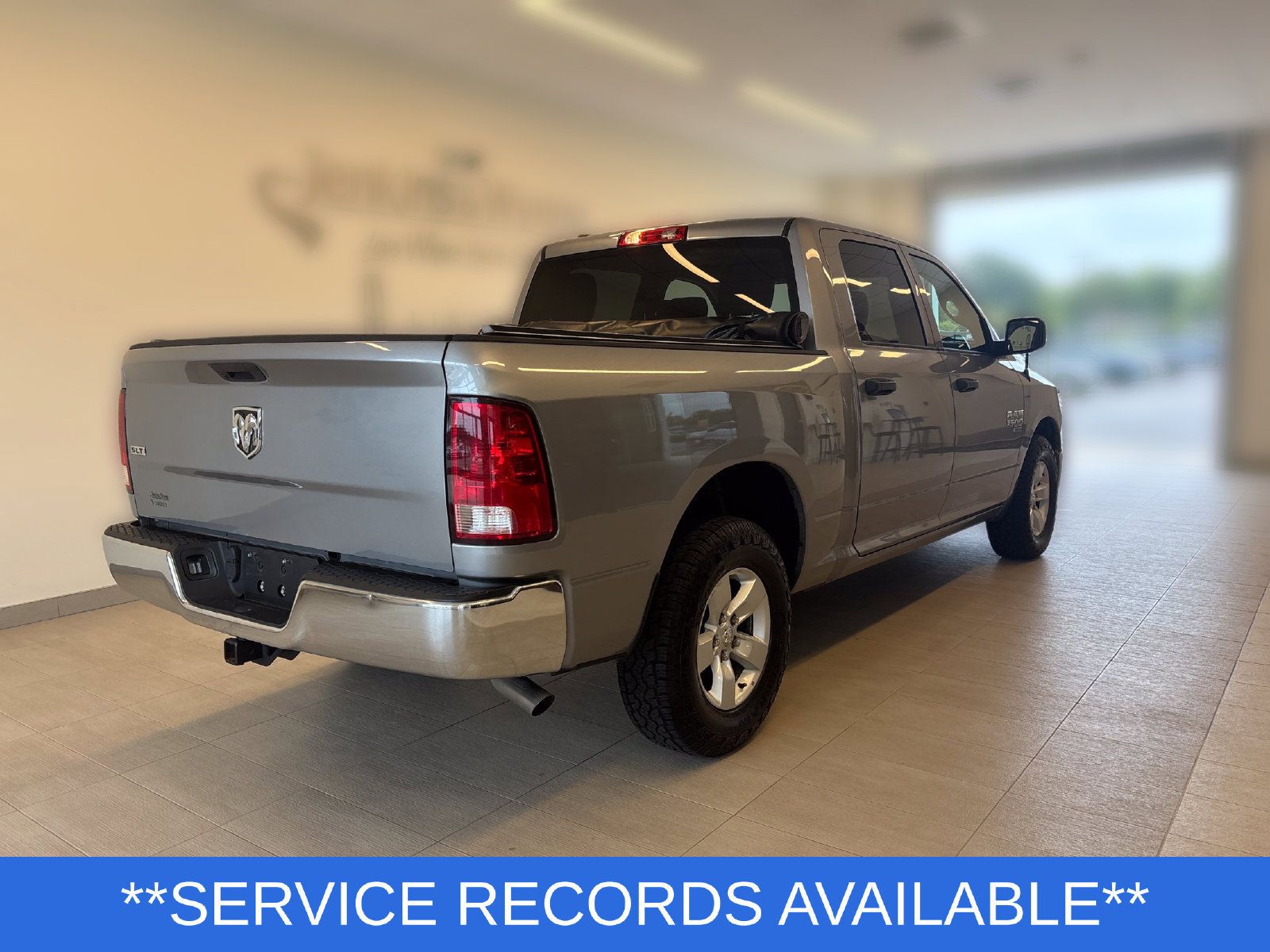 Used 2022 RAM 1500 Classic SLT RWD image 2