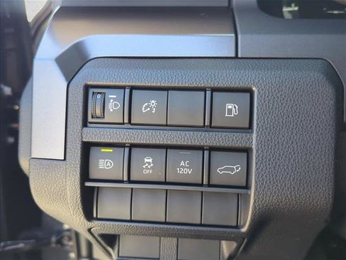 Used 2026 Toyota 4Runner TRD Off-Road Premium AWD/4WD image 12