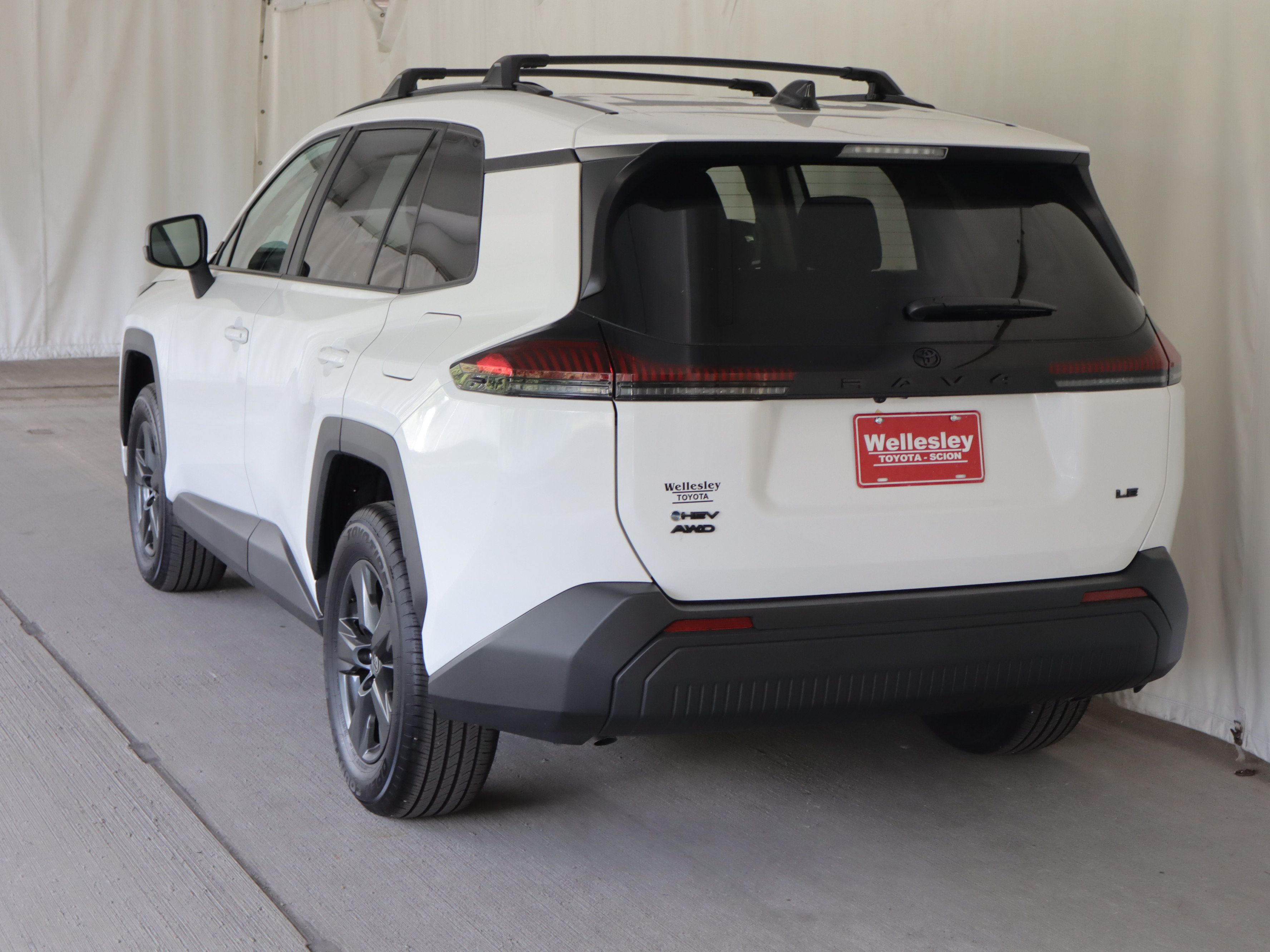 Used 2026 Toyota RAV4 LE AWD/4WD image 24