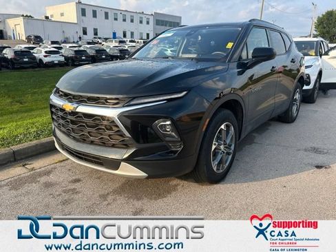 Used 2024 Chevrolet Blazer LT w/ Convenience Package FWD image 1