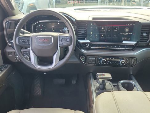 Used 2023 GMC Sierra 1500 SLT w/ SLT Premium Plus Package AWD/4WD image 18