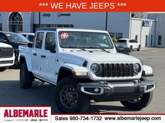 Used 2024 Jeep Gladiator Sport video 1