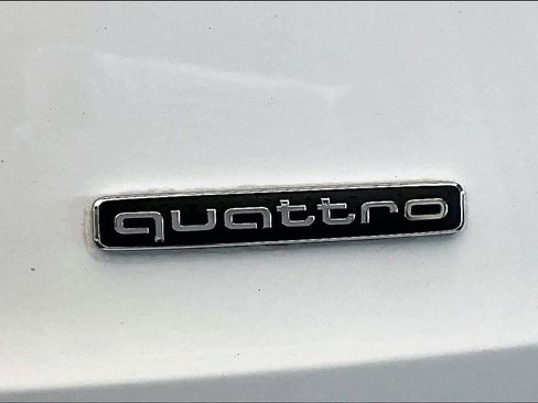 Used 2021 Audi Q3 2.0T Premium Plus w/ Premium Plus Package image 9