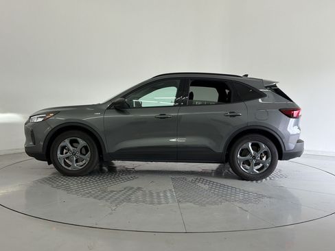 Used 2025 Ford Escape ST-Line FWD image 2