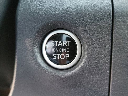 New 2025 Nissan Frontier PRO-4X w/ Pro Convenience Package image 8