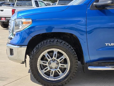 Used 2018 Toyota Tundra SR5 w/ SR5 Upgrade Package RWD image 7