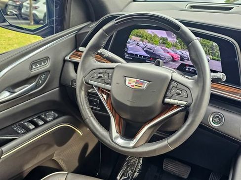 Used 2023 Cadillac Escalade ESV Premium Luxury w/ Performance Package AWD/4WD image 26