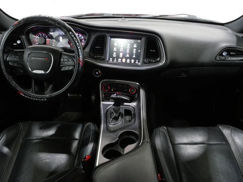 Used 2016 Dodge Challenger R/T Plus image 11