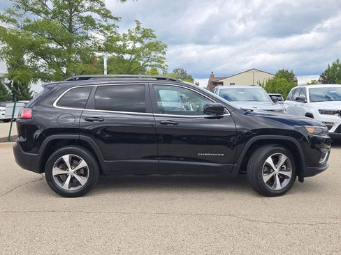 Used 2022 Jeep Cherokee Limited AWD/4WD image 5