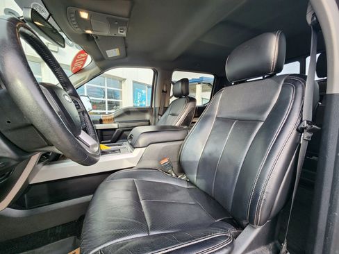 Used 2018 Ford F150 Lariat w/ FX4 Off-Road Package AWD/4WD image 27