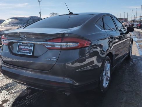 Used 2018 Ford Fusion SE image 7