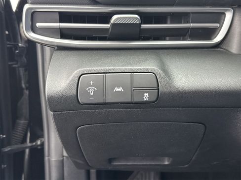 Used 2023 Hyundai Elantra SEL image 30