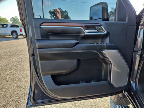 Certified 2024 GMC Sierra 2500 Denali w/ Denali Reserve Package AWD/4WD image 23