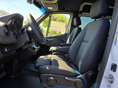 New 2026 Mercedes-Benz Sprinter 2500 image 30