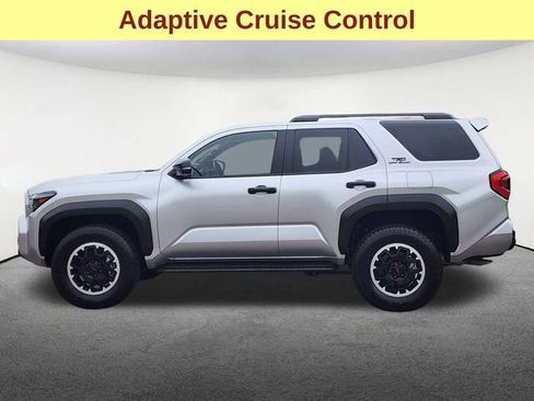 Certified 2025 Toyota 4Runner TRD Off-Road AWD/4WD image 9