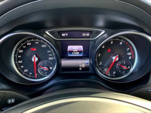 Certified 2020 Mercedes-Benz GLA 250 4MATIC image 26