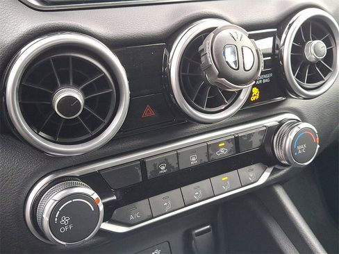 Used 2025 Nissan Sentra S image 16