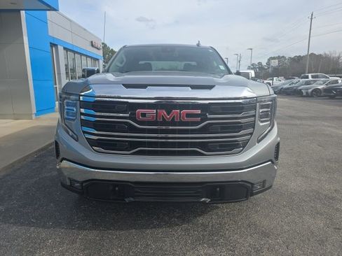 Used 2025 GMC Sierra 1500 SLT AWD/4WD image 8