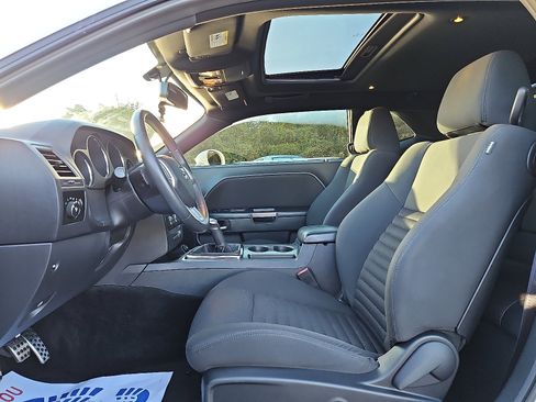 Used 2013 Dodge Challenger R/T w/ Electronics Convenience Group image 13